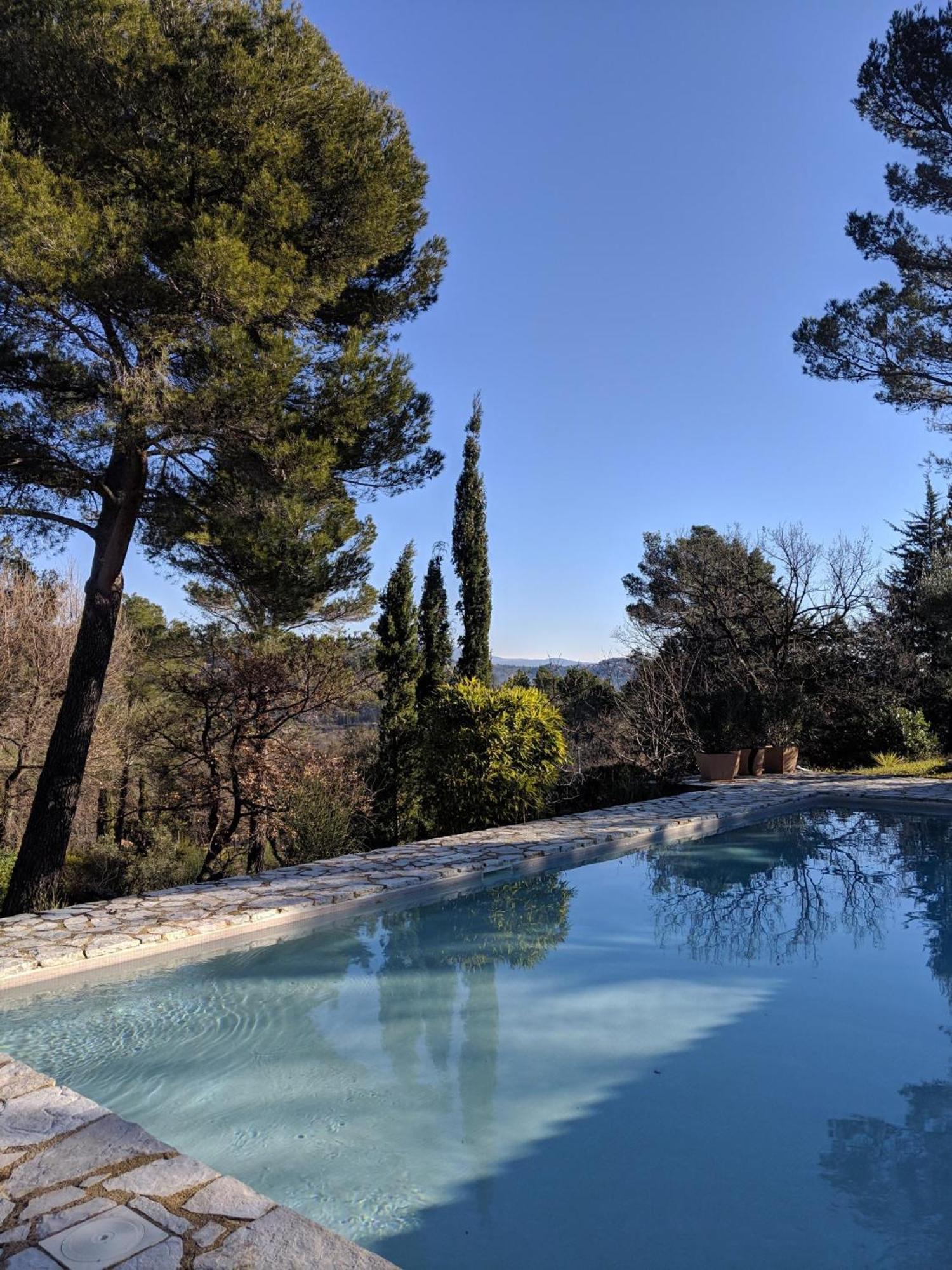 Le Clos Sous Le Chemin Seillans Exteriör bild
